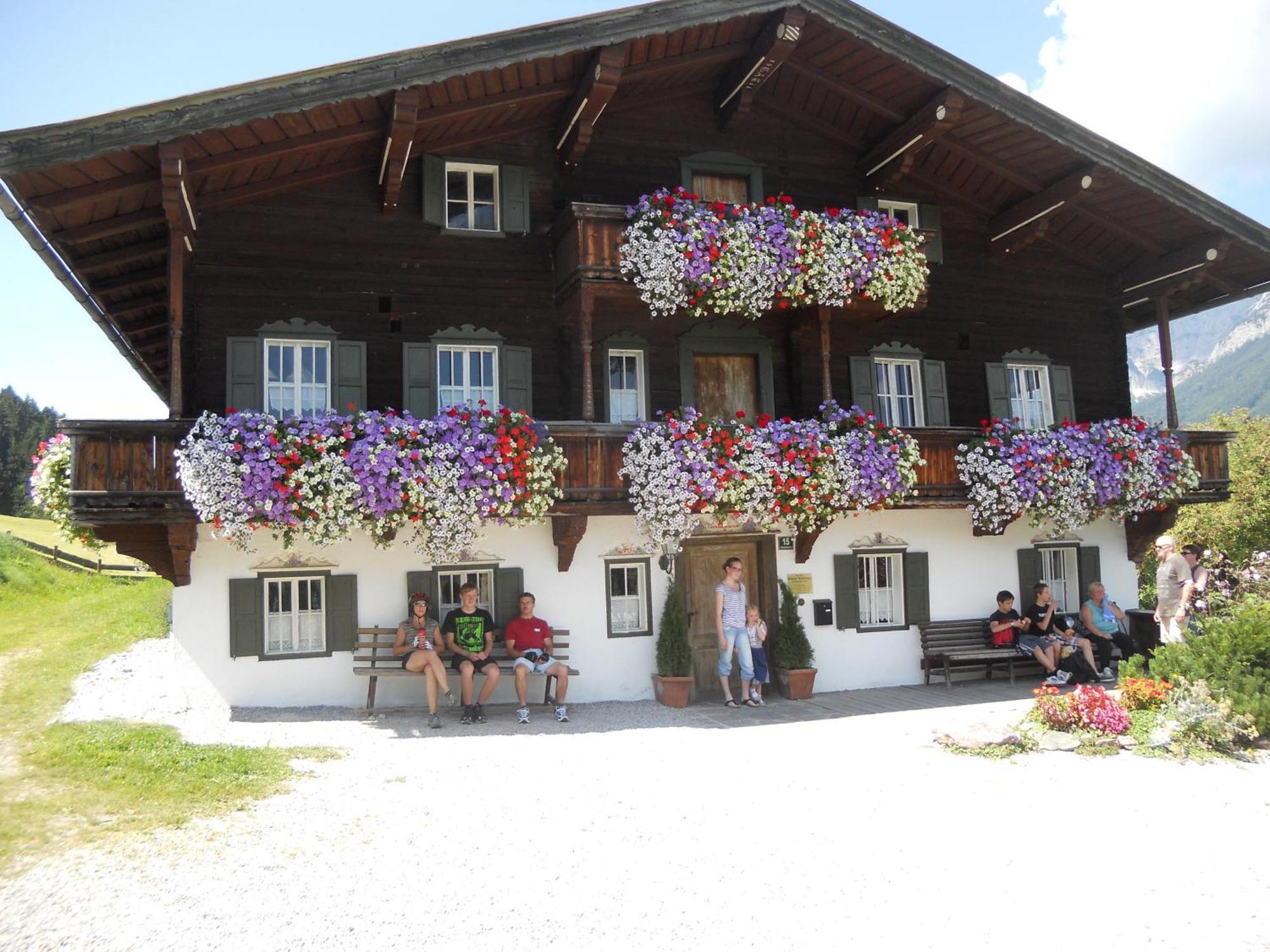 Landgasthof Pfarrwirt Hotel Thiersee Ngoại thất bức ảnh