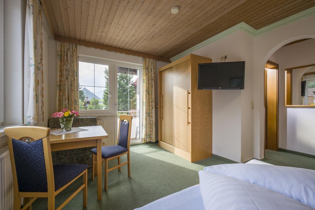 Landgasthof Pfarrwirt Hotel Thiersee Ngoại thất bức ảnh